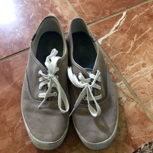 Women’s size 10 Keds